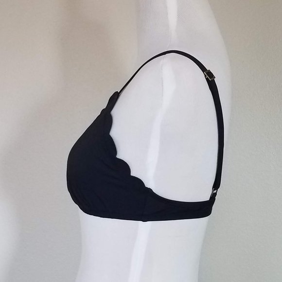 La Blanca Petal Pusher Bikini Top Size 10 - Picture 2 of 9